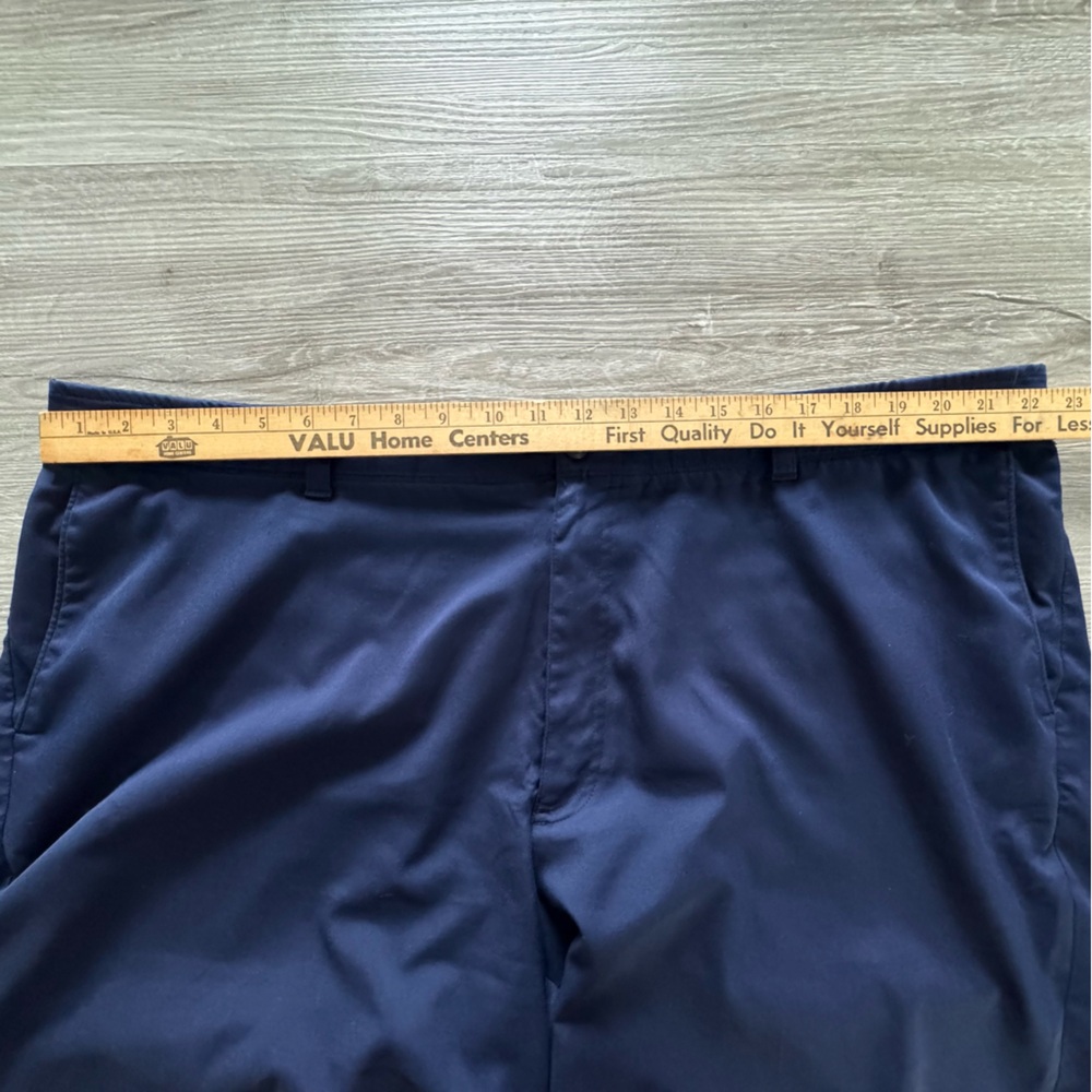 PGA Tour Golf Shorts Navy Blue size 44 (no size tag) - Picture 3 of 5